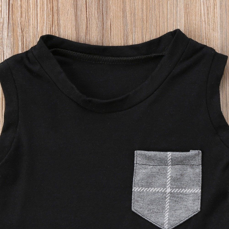 Sleeveless T-Shirt Top With Shorts
